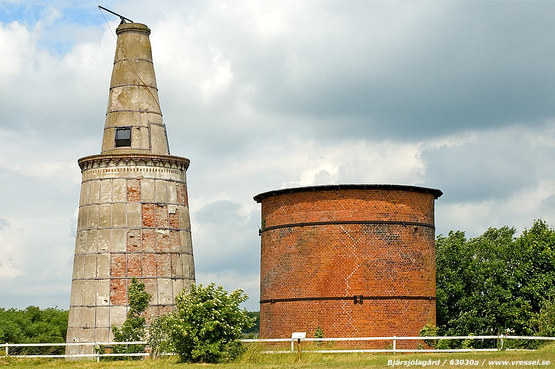 Kalkugnarna Adam och Eva vid Bjärsjölagård.