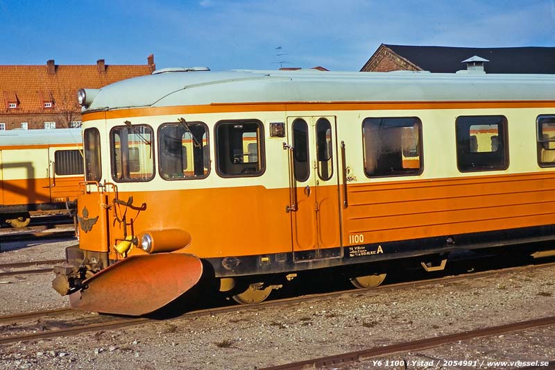 En Y6-motorvagn i Ystad.