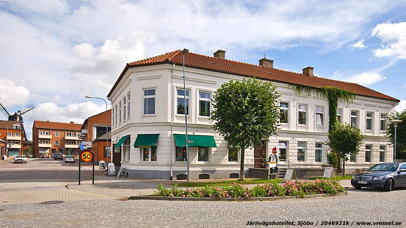 Det tidigare j�rnv�gshotellet.
